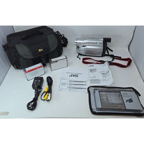 JVC Compact VHS Camcorder VHS-C GR-AXM17U w/ Tape Adapter Case Power & RCA Cords - Picture 1 of 16
